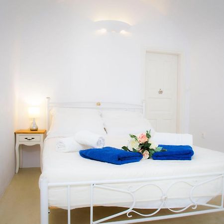 Emporio  Linos Suites מראה חיצוני תמונה