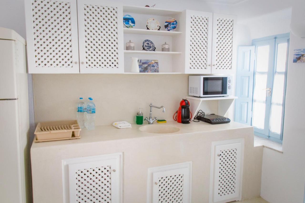 Emporio  Linos Suites מראה חיצוני תמונה