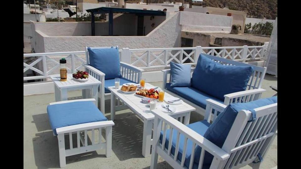 Emporio  Linos Suites מראה חיצוני תמונה